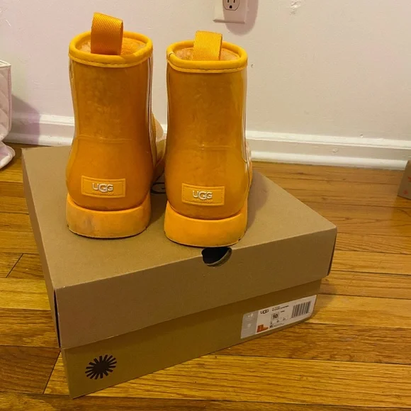 UGG Waterproof Boots - Picture 3 of 5